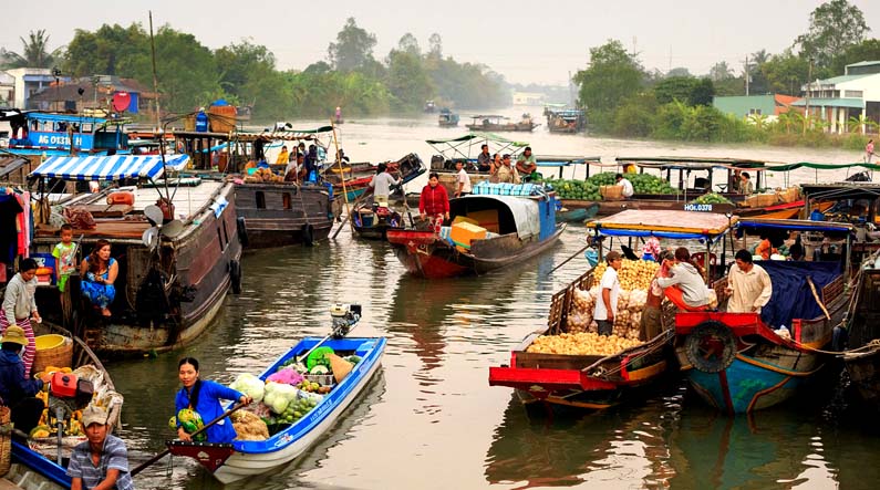 Floating market on the Mekong Delta in Vietnam