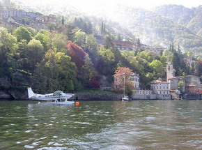 http://www.allworld-vacation.com/italyvillas/lakecomo2.jpg