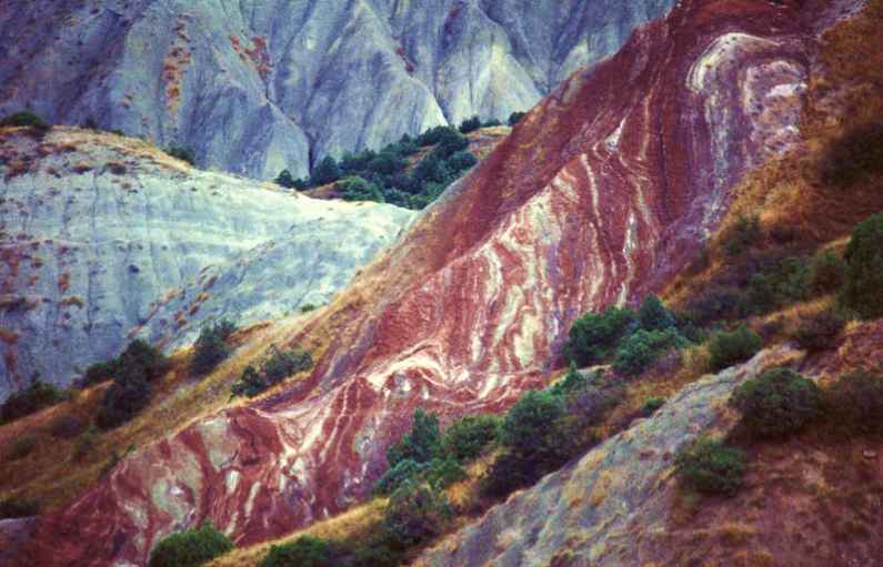 Candy Cane Mountains, Siyazan