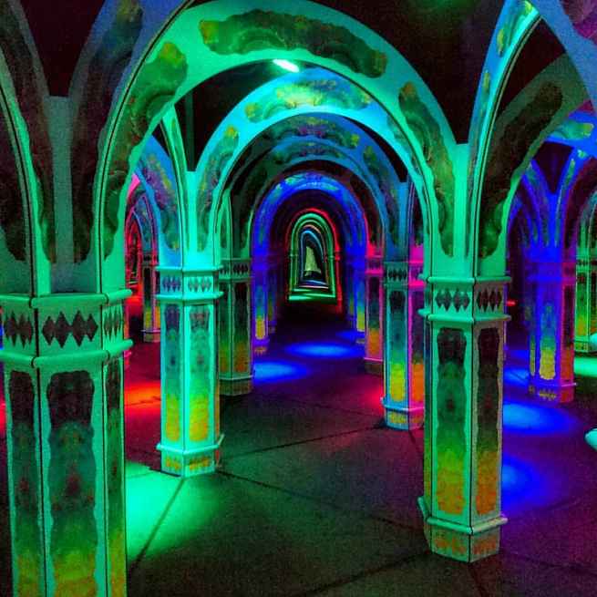 Magowan's Infinite Mirror Maze